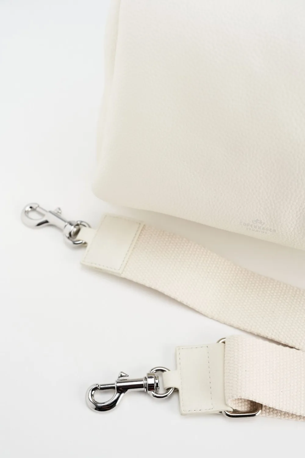 COPENHAGEN STUDIOS Taschen-Cph Bag 11 Vitello Grain Eierschale